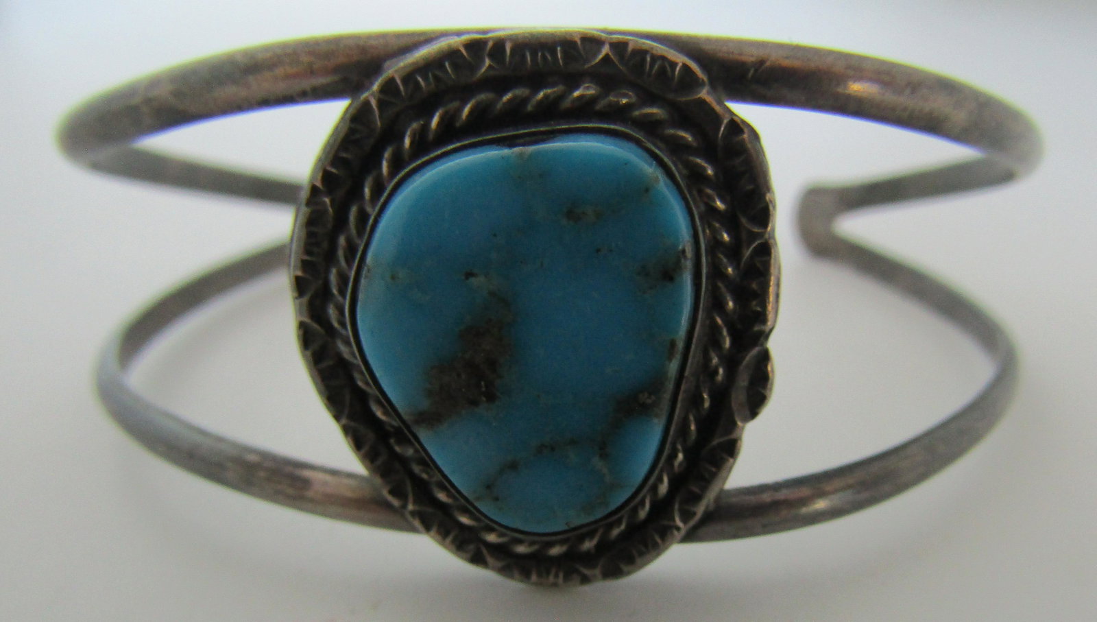GEM TURQUOISE CUFF BRACELET STERLING SILVER (1 of 3)