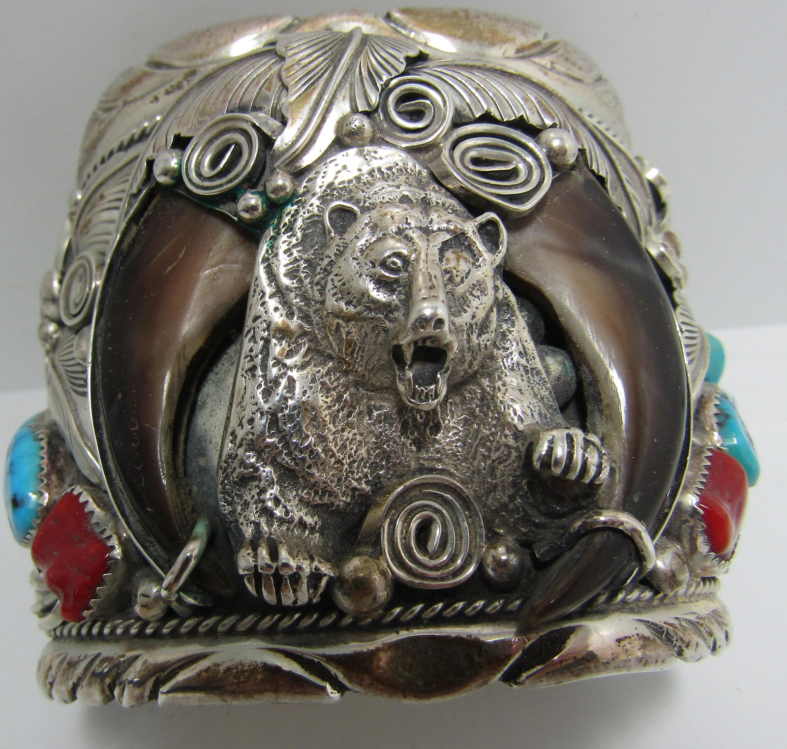 BEAR CLAW TURQUOISE CUFF BRACELET STERLING 163GR (1 of 6)