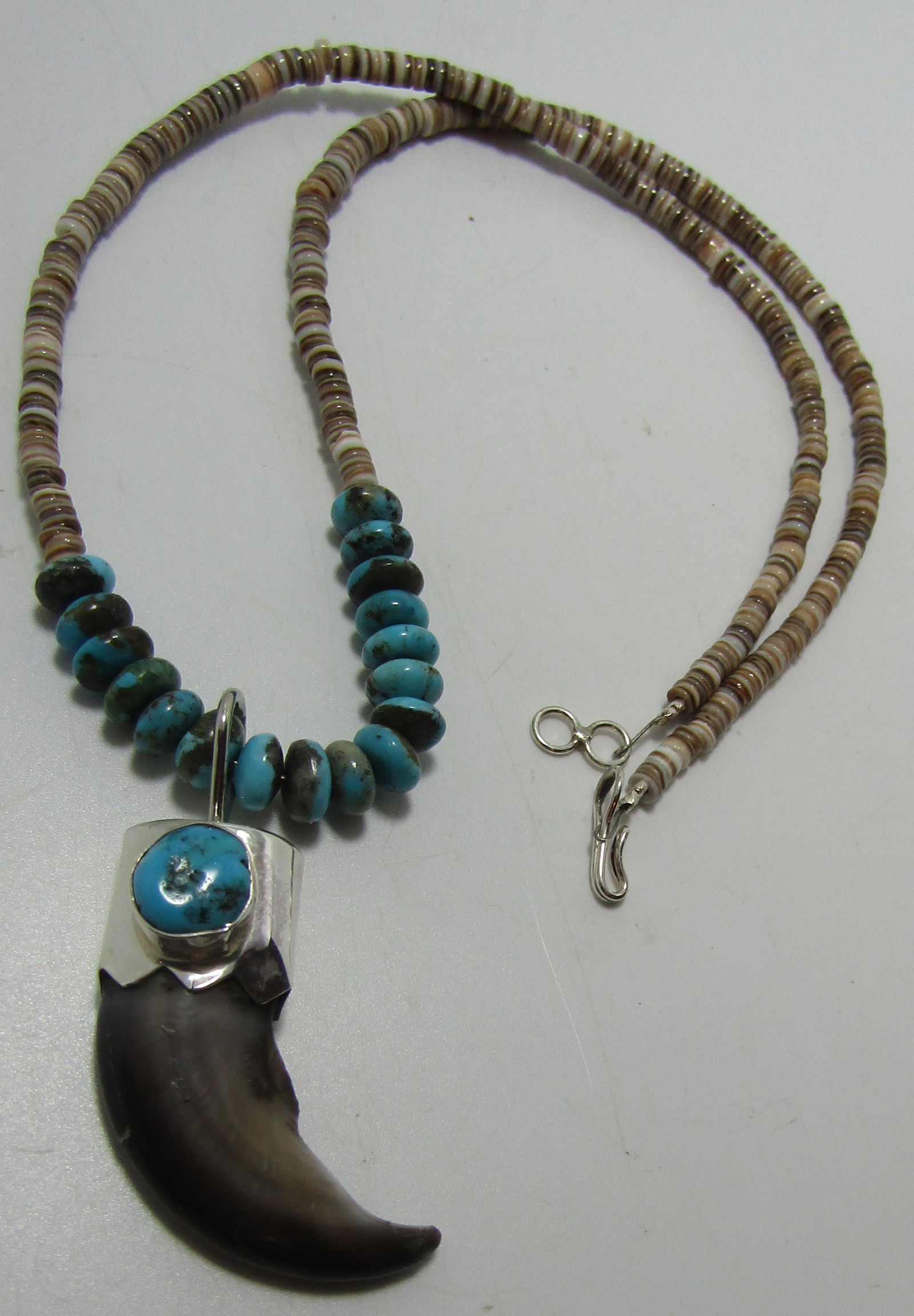 BEARCLAW TURQUOISE HEISHI NECKLACE STERLING SILVER (1 of 3)