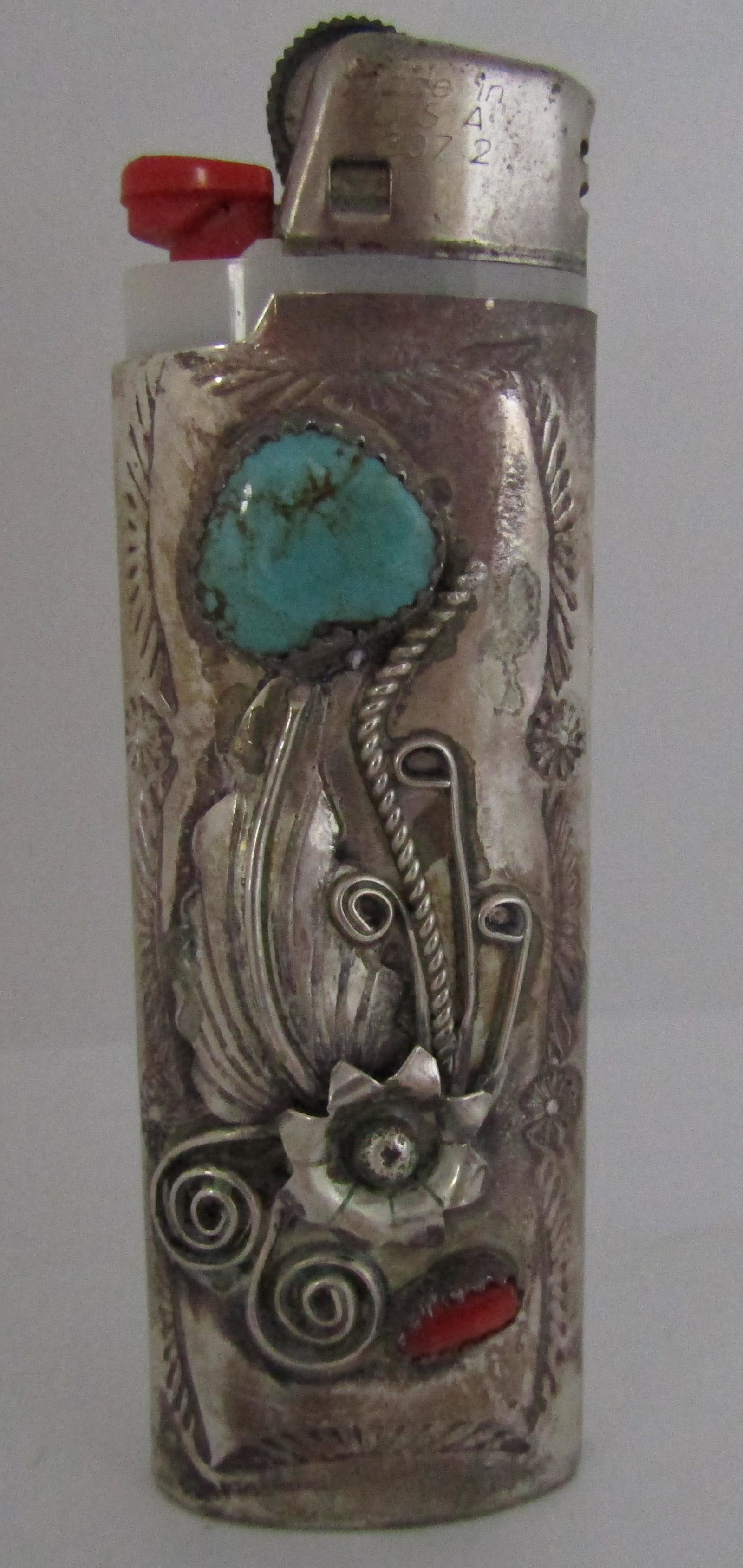 MARTIN TURQUOISE CORAL LIGHTER STERLING SILVER: SQUASH BLOSSOM VINTAGE ESTATE HALLMARKED "JM STERLING" FOR JAMES MARTIN. NATIVE AMERICAN SOUTHWEST NAVAJO INDIAN JEWELRY. PEYOTE FLOWER DESIGN 2 3/4" TALL. WEIGHS 13.0GRAMS. VINTAGE ESTATE EXCELLENT U