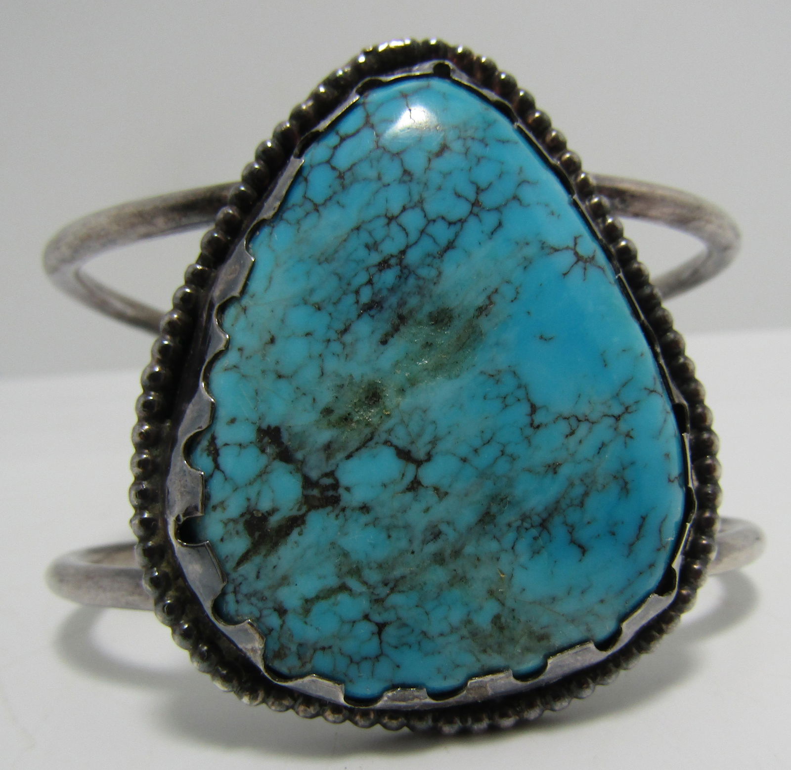 LONE MTN TURQUOISE CUFF BRACELET STERLING SILVER (1 of 4)