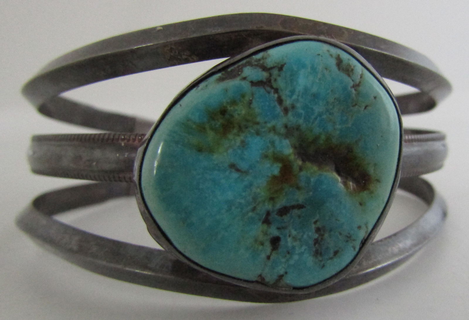 COYOTE MARK TURQUOISE CUFF BRACELET STERLING SILVE (1 of 6)