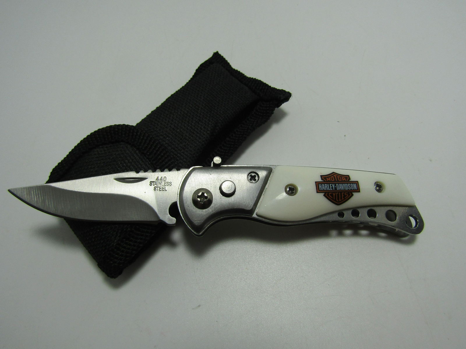 HARLEY DVIDSON SWITCHBLADE KNIFE (1 of 2)