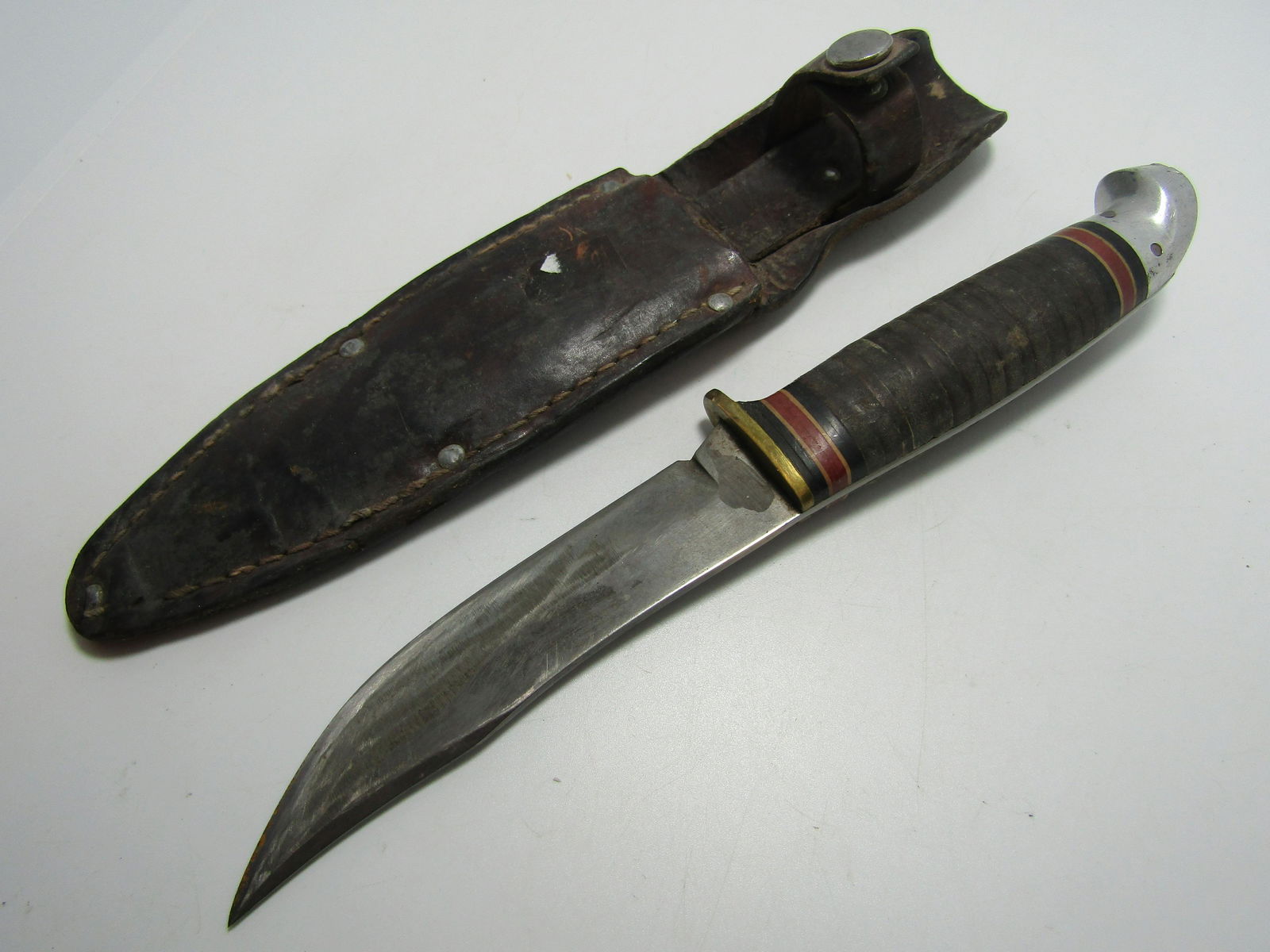 8.5" VINTAGE LEATHER HANDLE KNIFE & SHEATH (1 of 2)