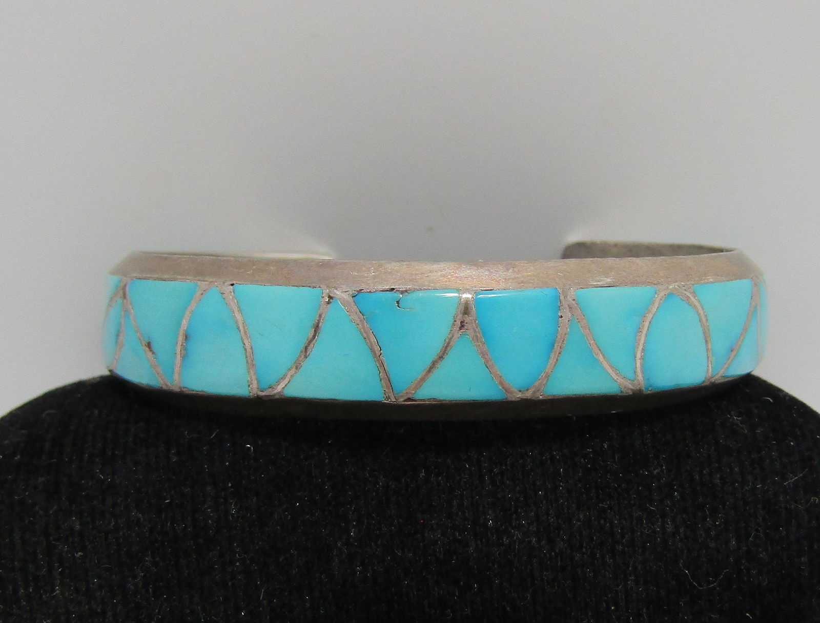 SIGNED ELB TURQUOISE STERLING FISHSCALE CUFF (1 of 5)