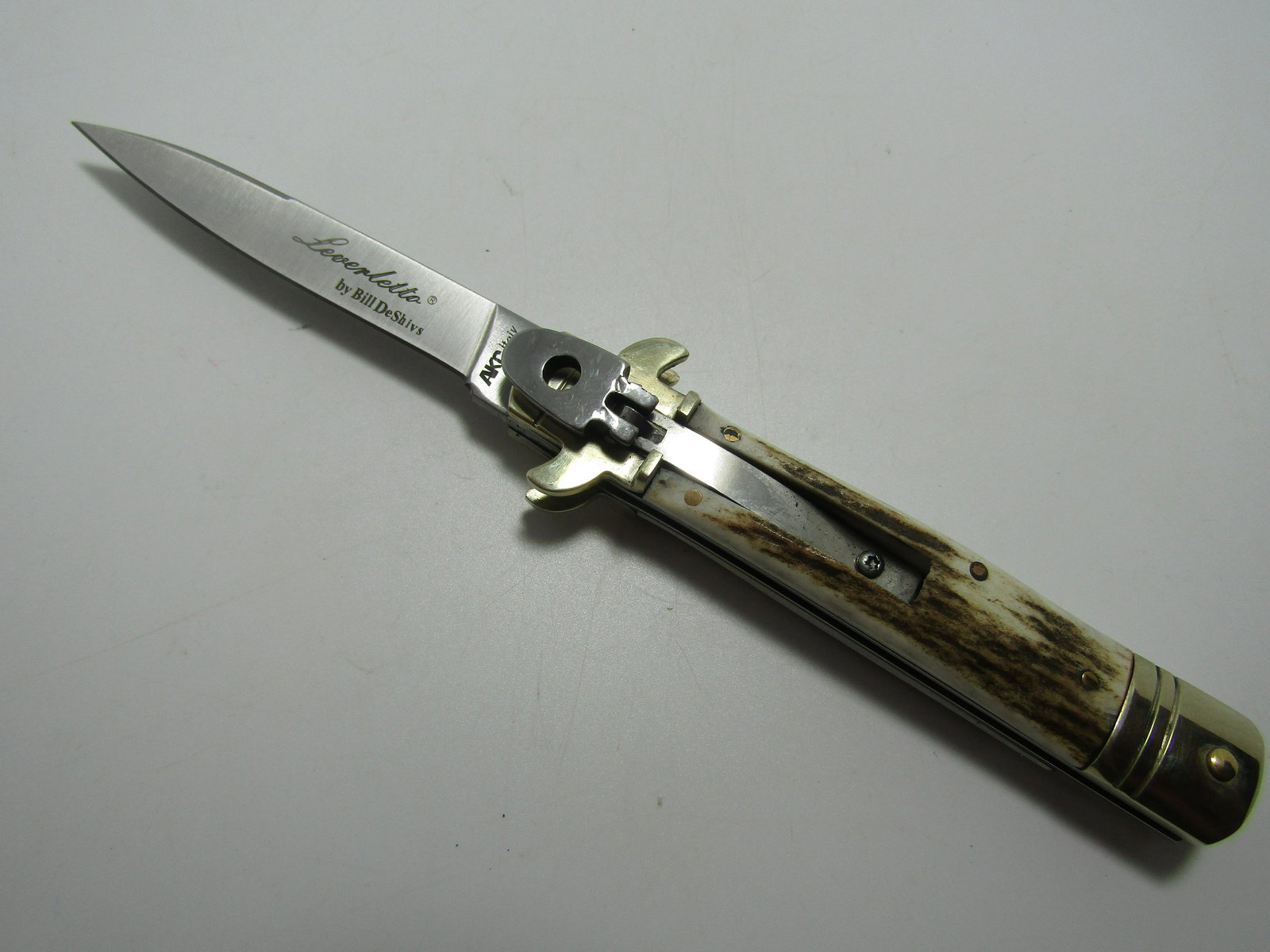 STAG LEVERLETTO SWITCHBLADE KNIFE ANTLER HORN. (1 of 3)