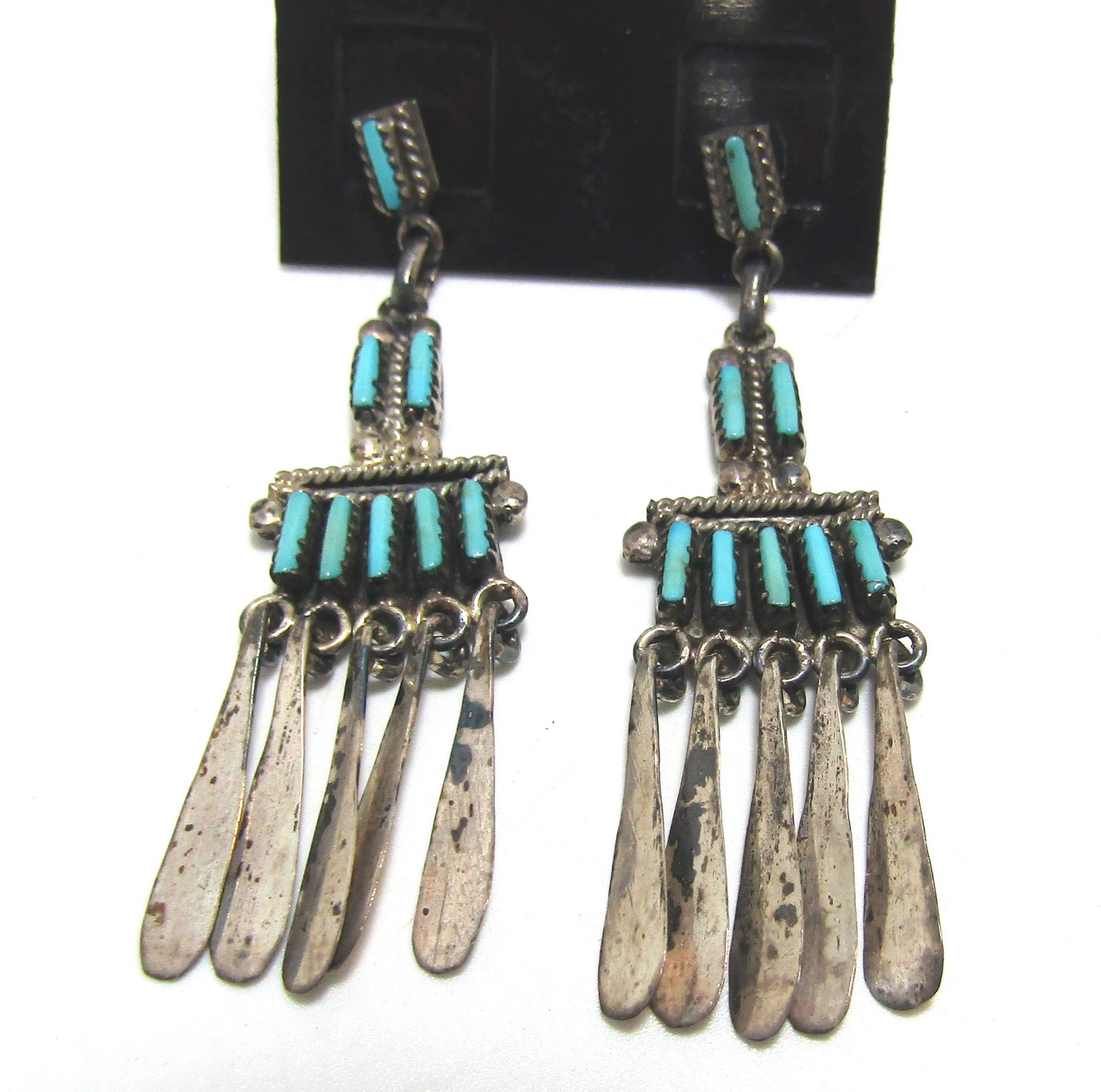 YUSELEW OLD PAWN NEEDLEPOINT STERLING EARRINGS (1 of 3)