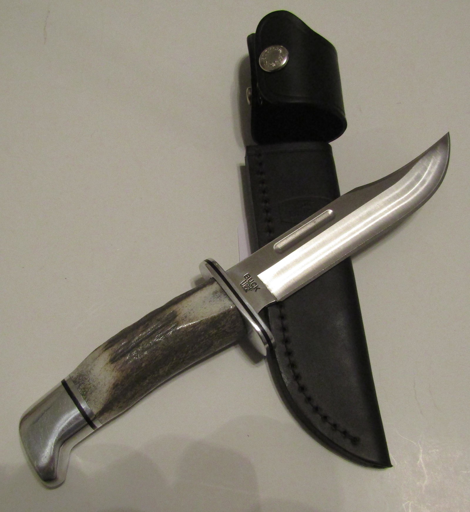 BUCK CUSTOM HUNTING KNIFE MODEL 119 (1 of 2)