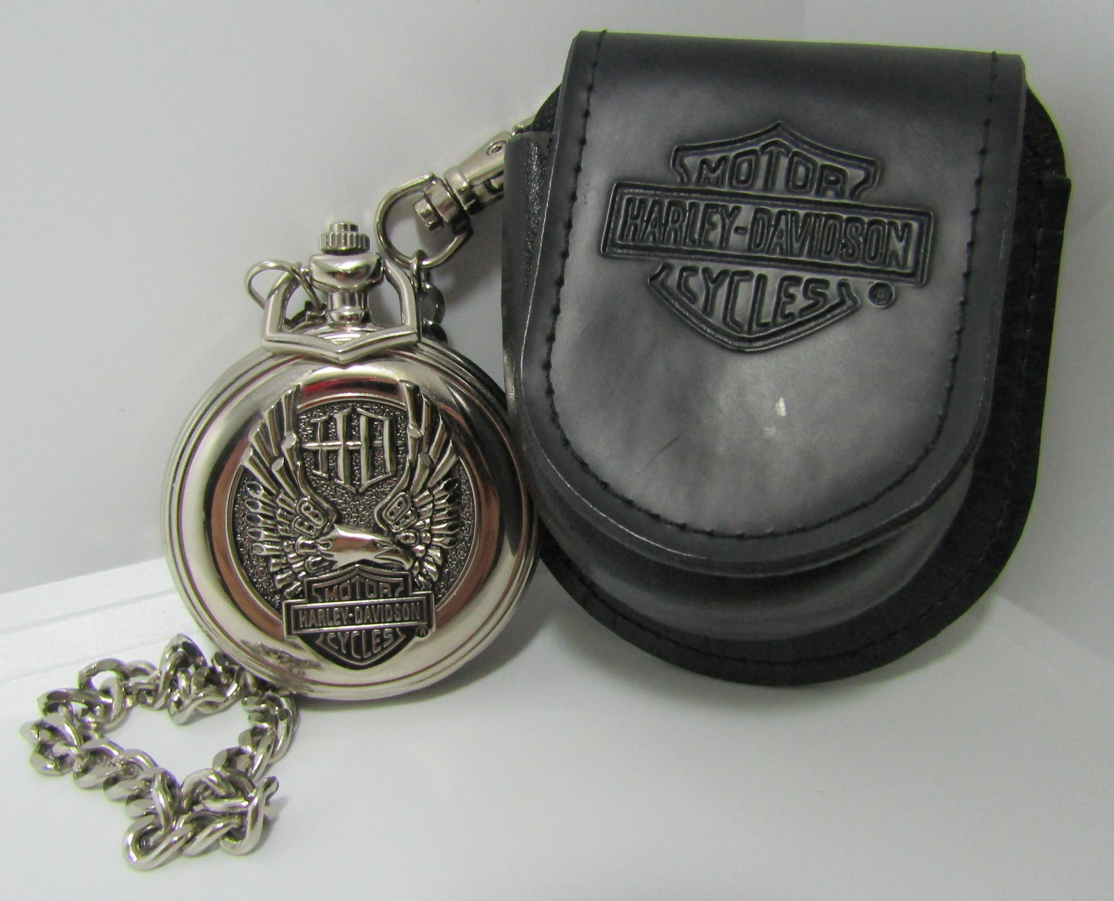 HARLEY DAVIDSON POCKETWATCH, CASE & CHAIN (1 of 3)