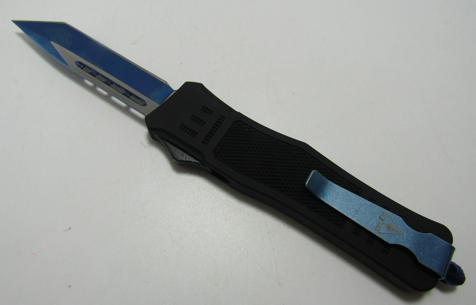 DELTA FORCE SWITCHBLADE OUT THE FRONT KNIFE (1 of 3)