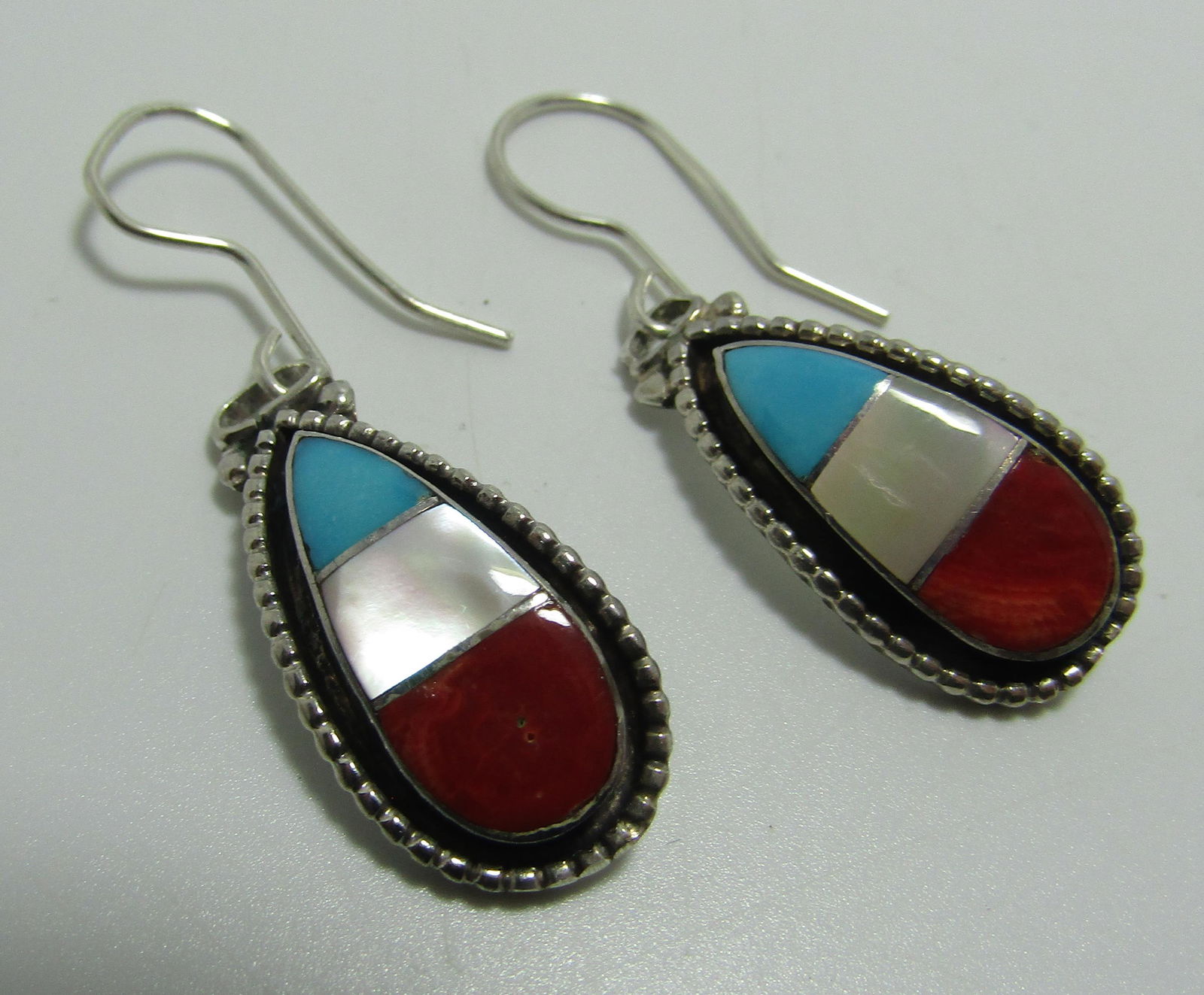 SIGNED RED WHITE BLUE STERLING TURQUOISE EARRINGS (1 of 3)