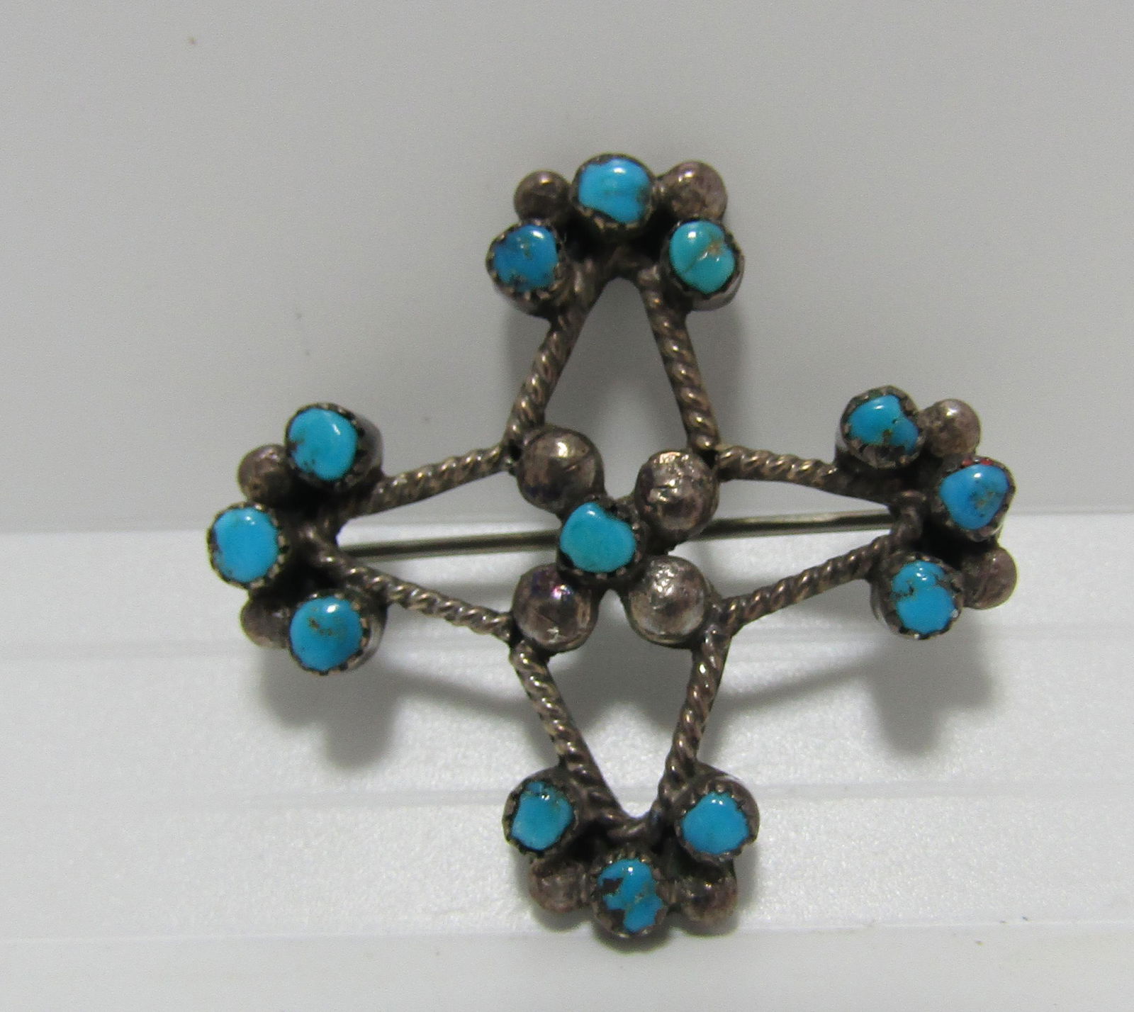 SIGNED OLD PAWN SNAKE EYE PETIT POINT STERLING PIN (1 of 3)