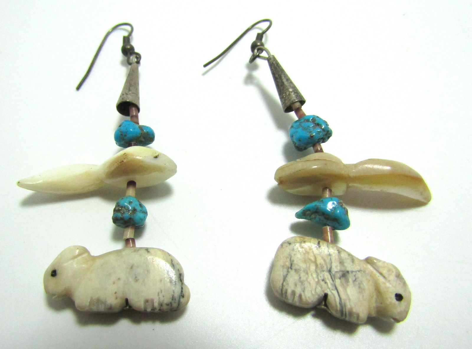 WHITE BUFFALO HEISHI SHELL BEAD EARRINGS (1 of 2)