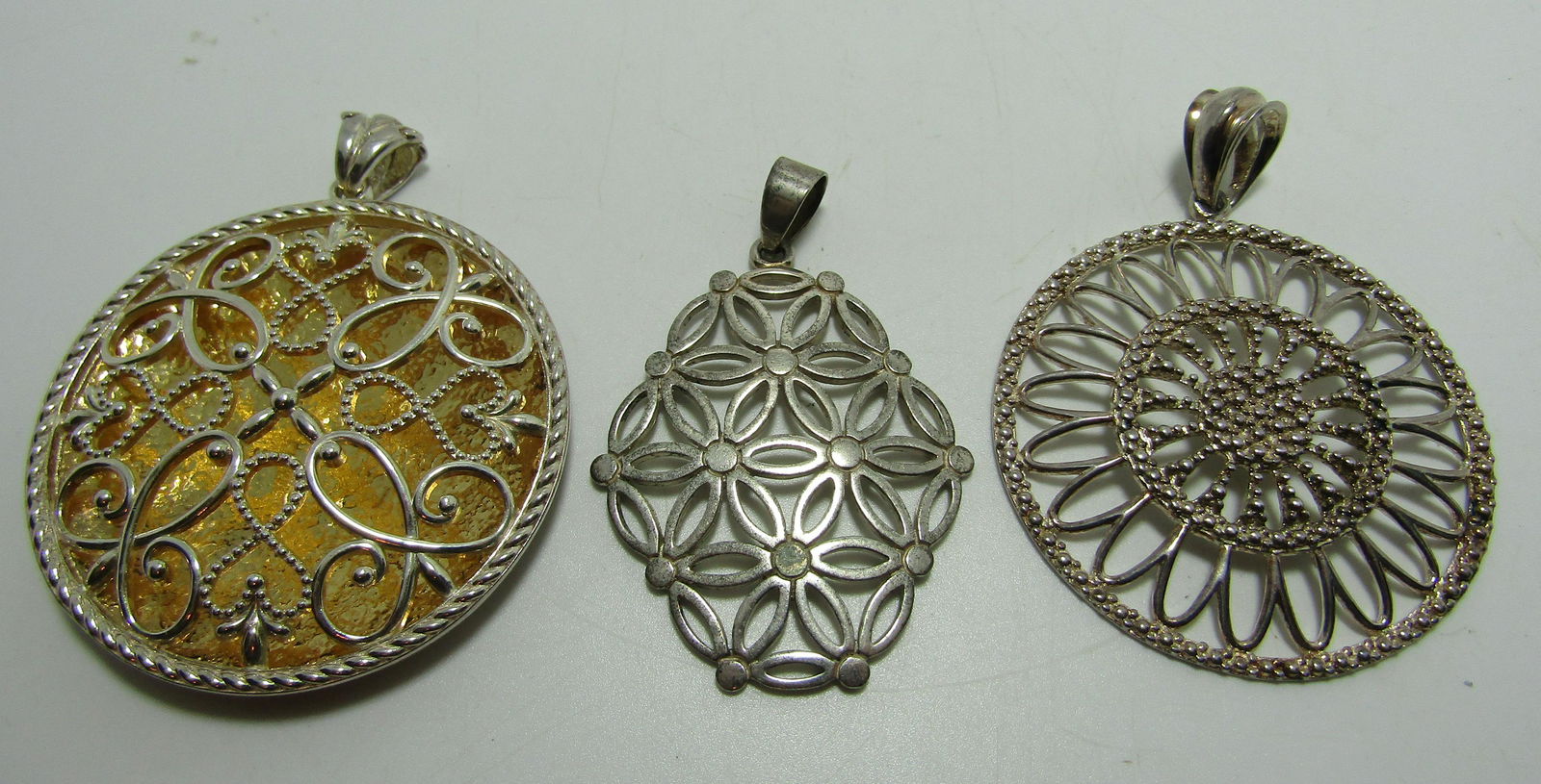 3 LARGE STERLING GEOMETRIC DISC PENDANTS 39 GRAM (1 of 3)