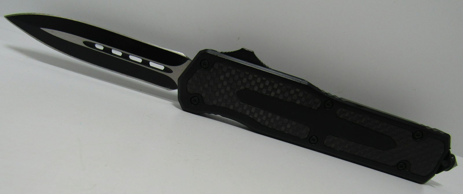 SWITCHBLADE OTF MILITARY STYLE KNIFE (1 of 4)