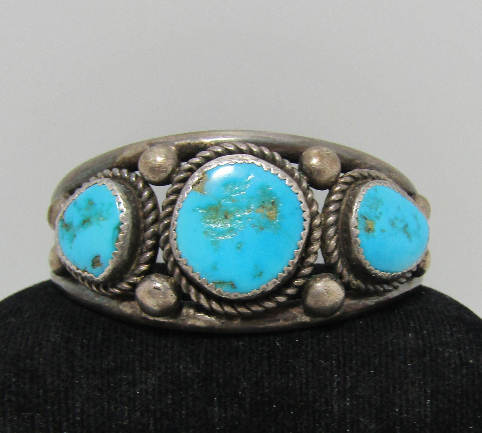 OLD PAWN STERLING TURQUOISE 3 STONE BRACELET (1 of 4)