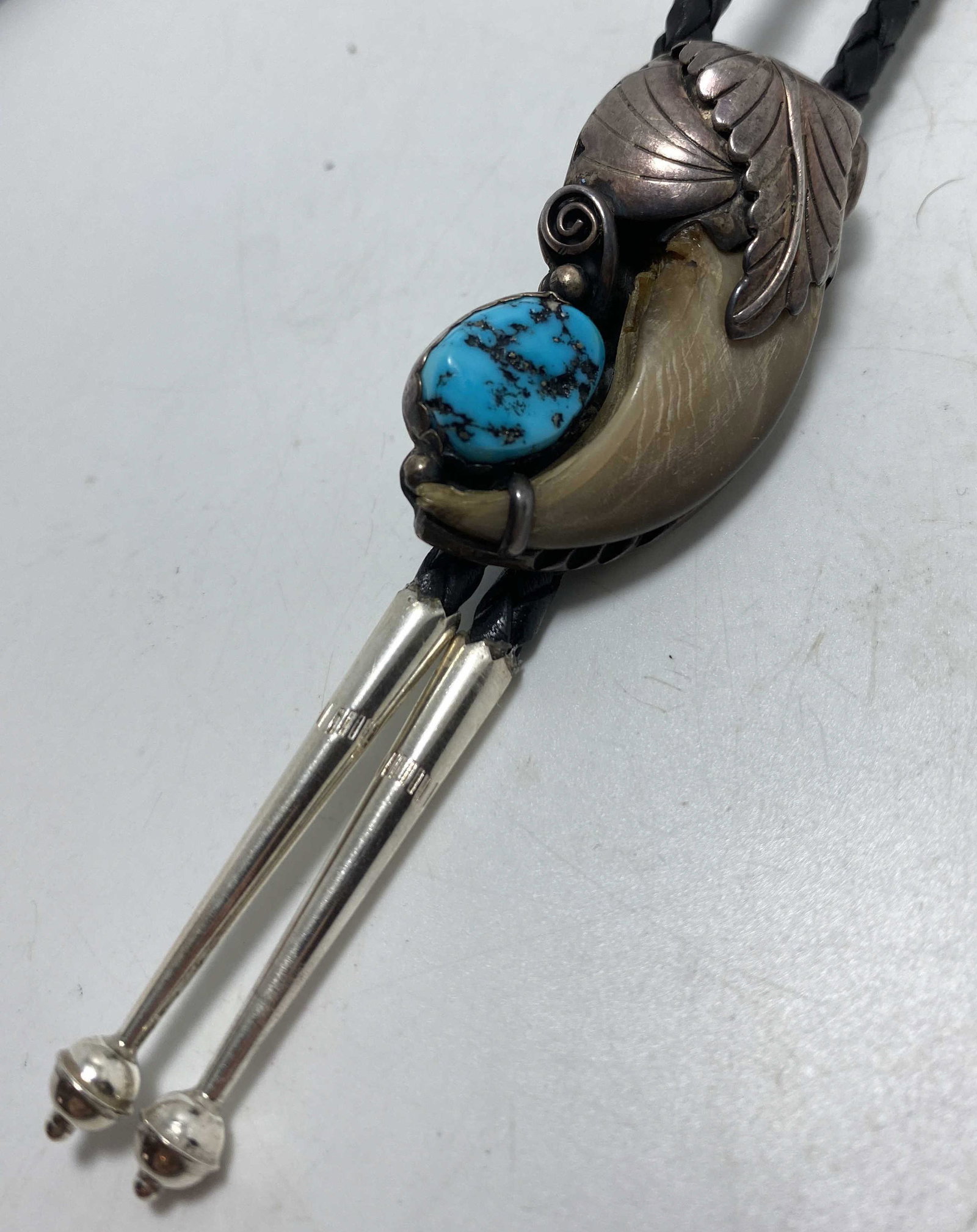 VINTAGE STERLING TURQUOISE BEAR CLAW BOLO TIE (1 of 4)