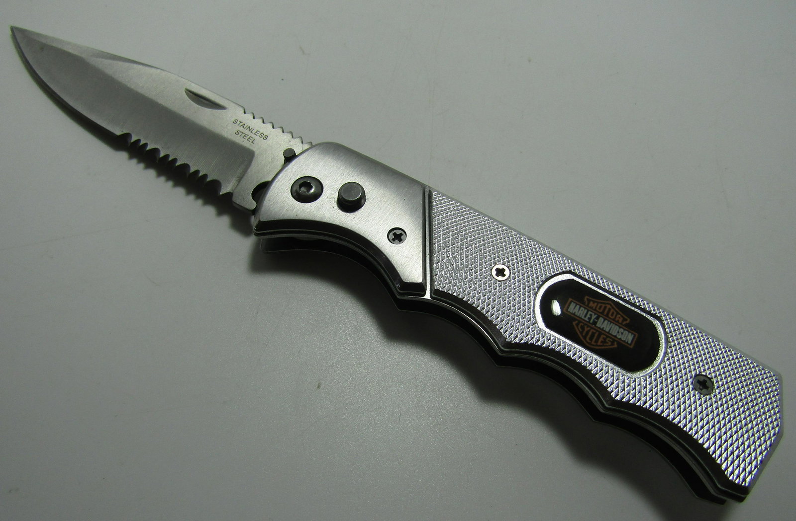 HARLEY DAVIDSON SWITCHBLADE KNIFE: SWITCHBLADE KNIFE 8 1/2 INCH WITH PUSH BUTTON 3 1/2 INCH BLADE. USA SHIPPING $5