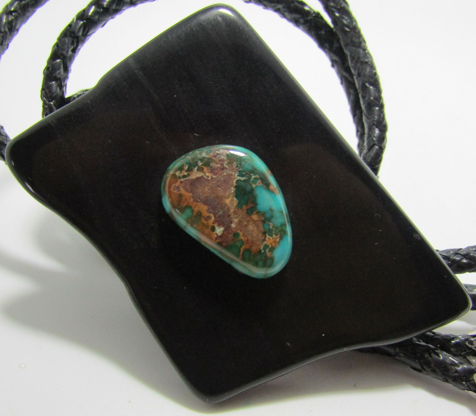 BISBEE TURQUOISE BOLO TIE NECKLACE STERLING SILVER (1 of 3)
