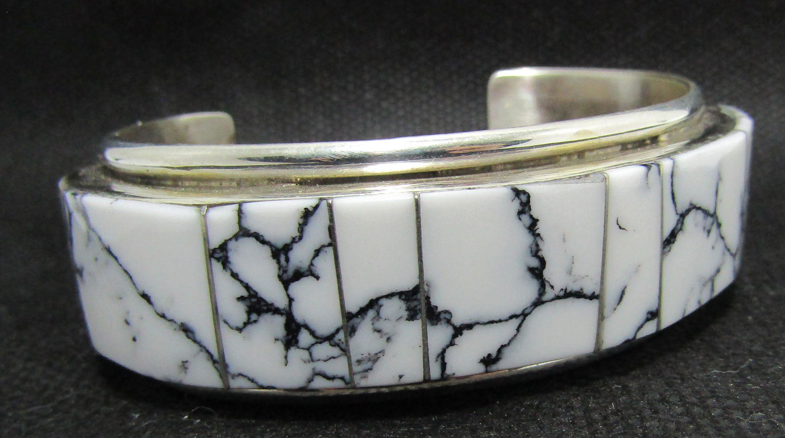 "AN" WHITE BUFFALO CUFF BRACELET STERLING SILVER (1 of 4)