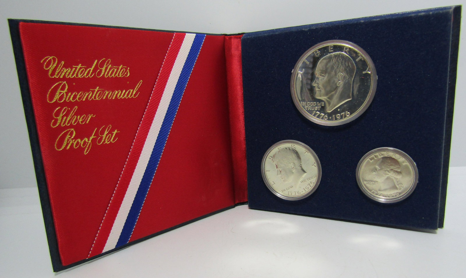 3 SILVER PROOF US COIN SET 1976 BICENTENNIAL (1 of 2)