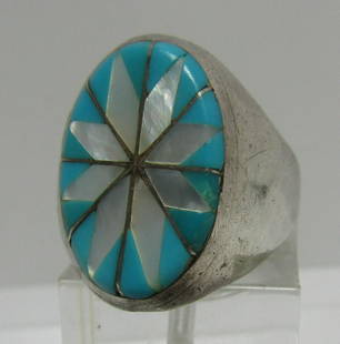 INLAY TURQUOISE MOP RING STERLING SILVER SIZE 8: INLAID TURQUOISE & MOTHER OF PEARL RING UNMARKED; TESTED STERLING. VINTAGE ESTATE NATIVE AMERICAN SOUTHWEST ZUNI OR NAVAJO INDIAN JEWELRY. TOP MEASURES 20MM BY 14MM. WEIGHS 7.3 GRAMS. 