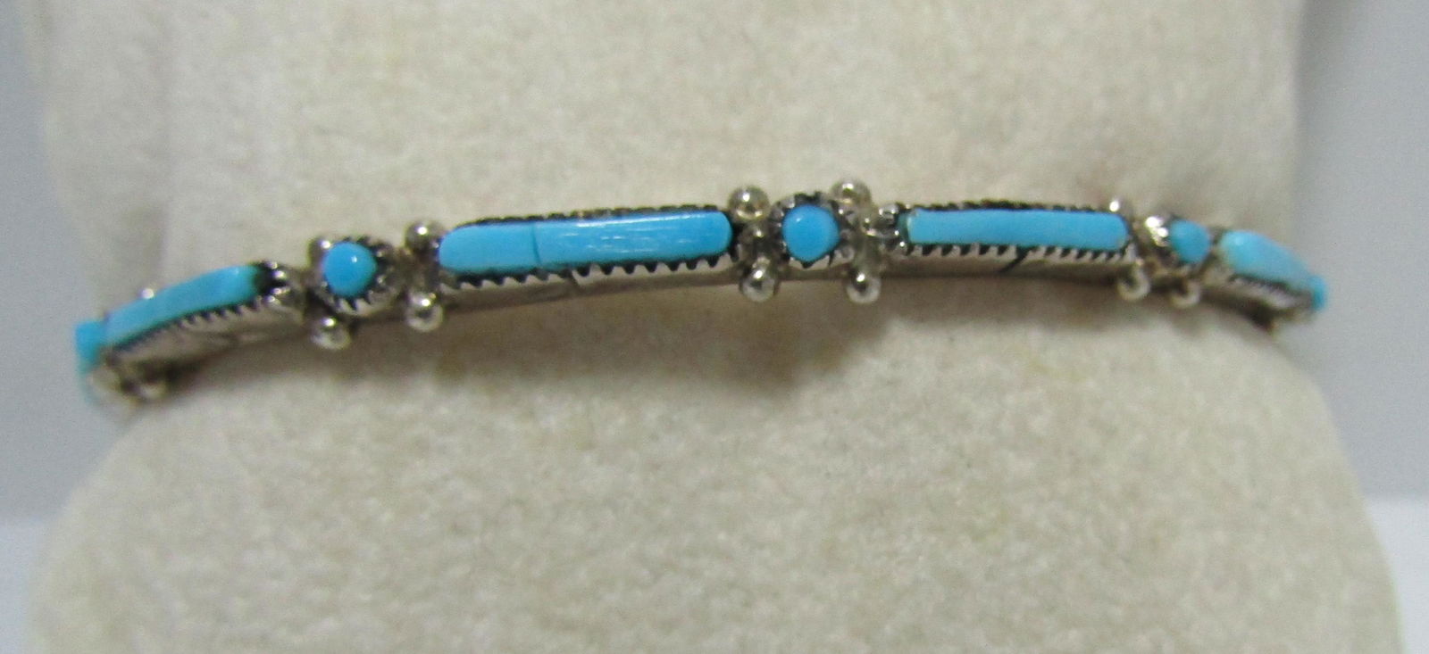 "JW ZUNI" TURQUOISE CUFF BRACELET STERLING SILVER (1 of 4)