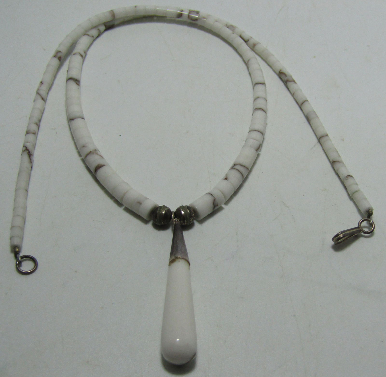 "AH" WHITE BUFFALO NECKLACE STERLING SILVER (1 of 2)