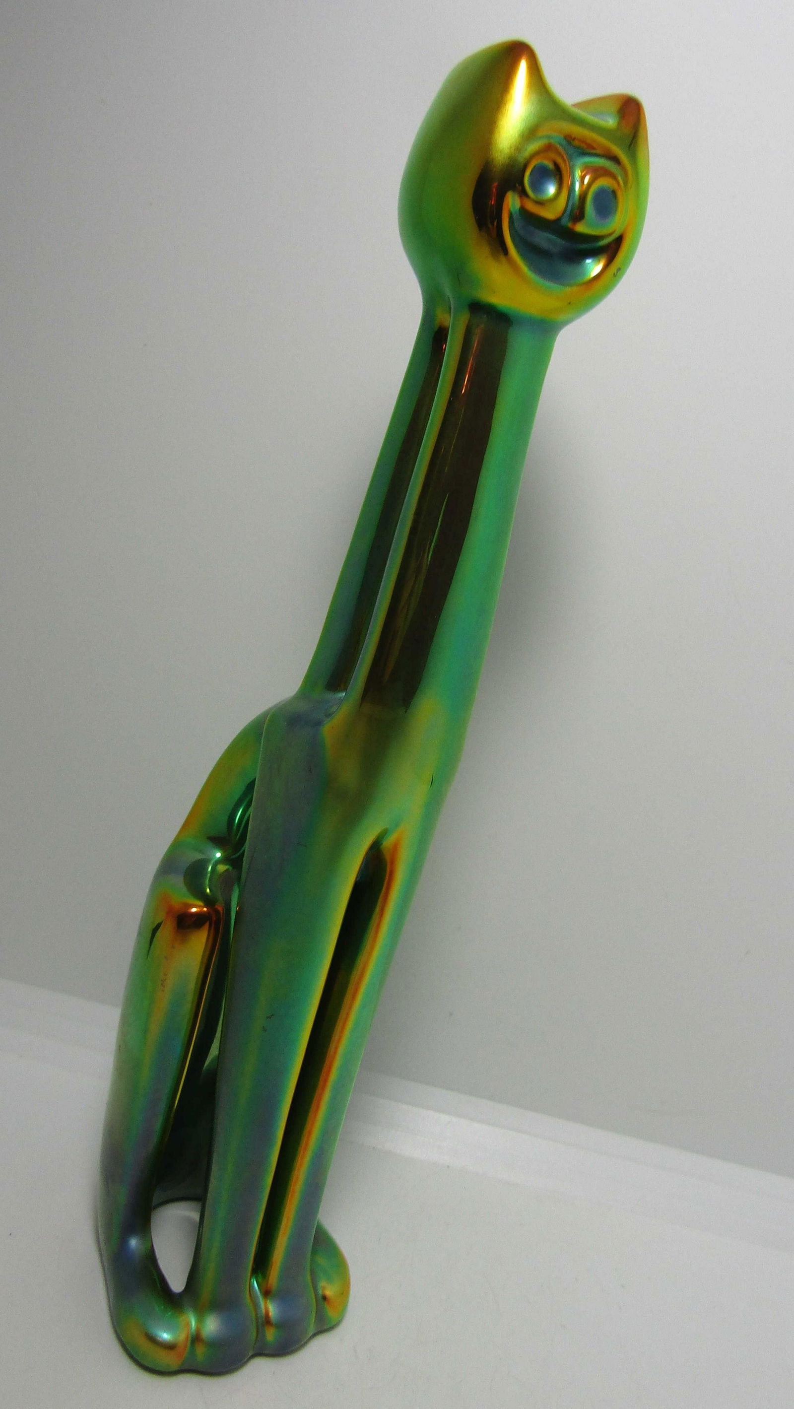 ZSOLNAY PECS CAT GREEN GOLD IRIDESCENT ART POTTERY (1 of 10)