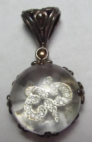 JOHN HARDY DIAMOND GOLD & STERLING SILVER PENDANT: RARE GENUINE 27 DIAMOND BUTTERFLY NECKLACE PENDANT; SIGNED WITH JOHN HARDY HALLMARK. CHARM MEASURES 37MM BY 21MM. WEIGHS 9.5 GRAMS. EXCELLENT CONDITION. USA SHIPPING $5.