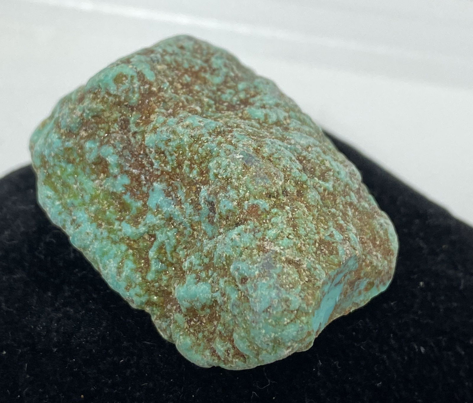 KINGMAN TURQUOISE NUGGET STONE 195 CARATS (1 of 4)