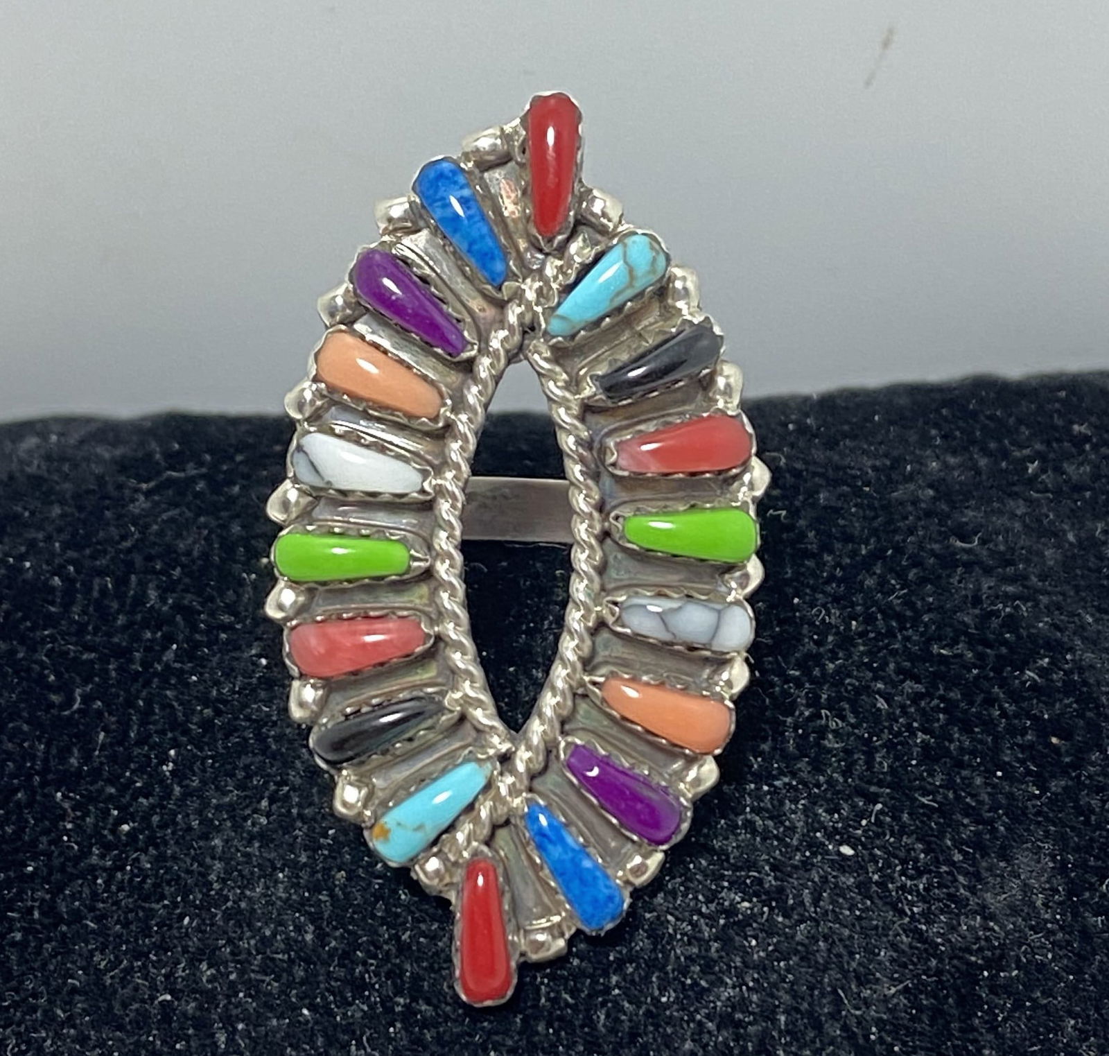 SIGNED TP ZUNI STERLING TURQUOISE CLUSTER RING (1 of 3)