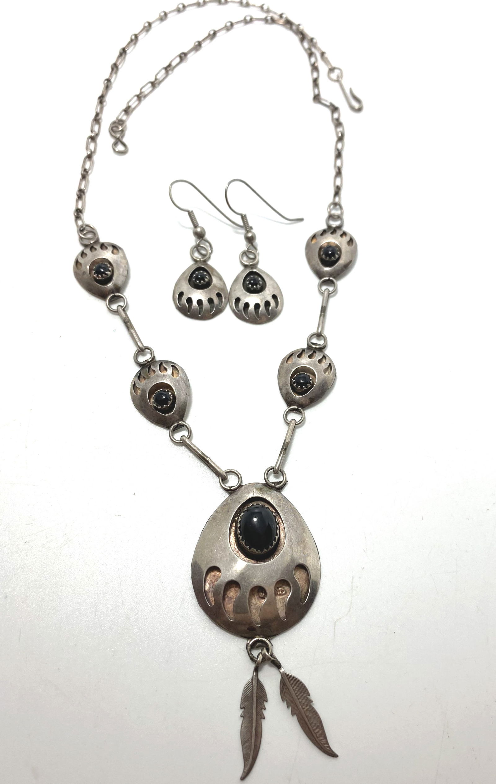20" NAVAJO ONYX STERLING BEAR PAW NECKLACE SET (1 of 5)