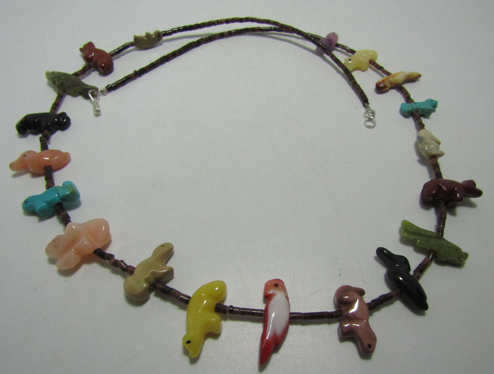 19 CARVED STONE FETISH NECKLACE HEISHI BEAD 24" (1 of 3)