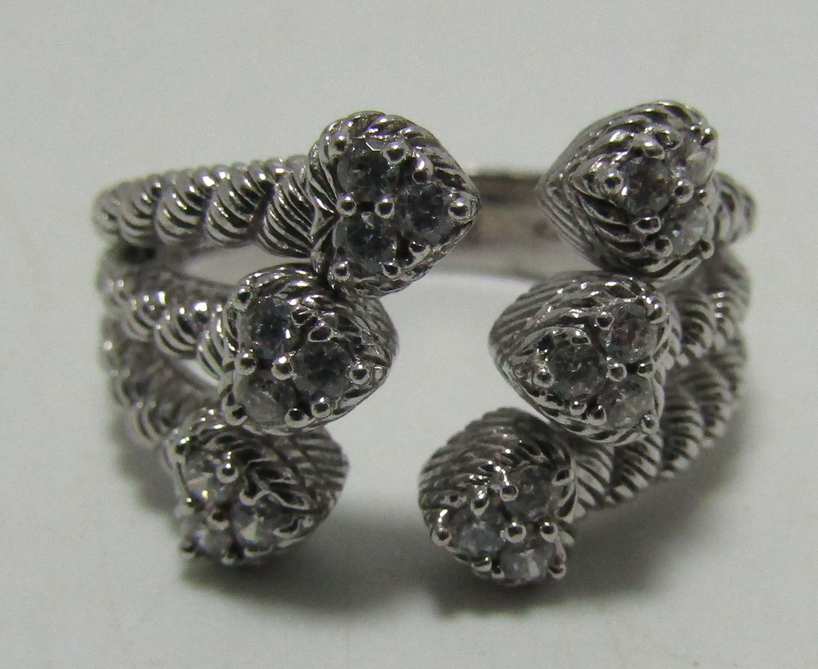 JUDITH RIPKA RING STERLING SILVER SIZE 9 (1 of 3)