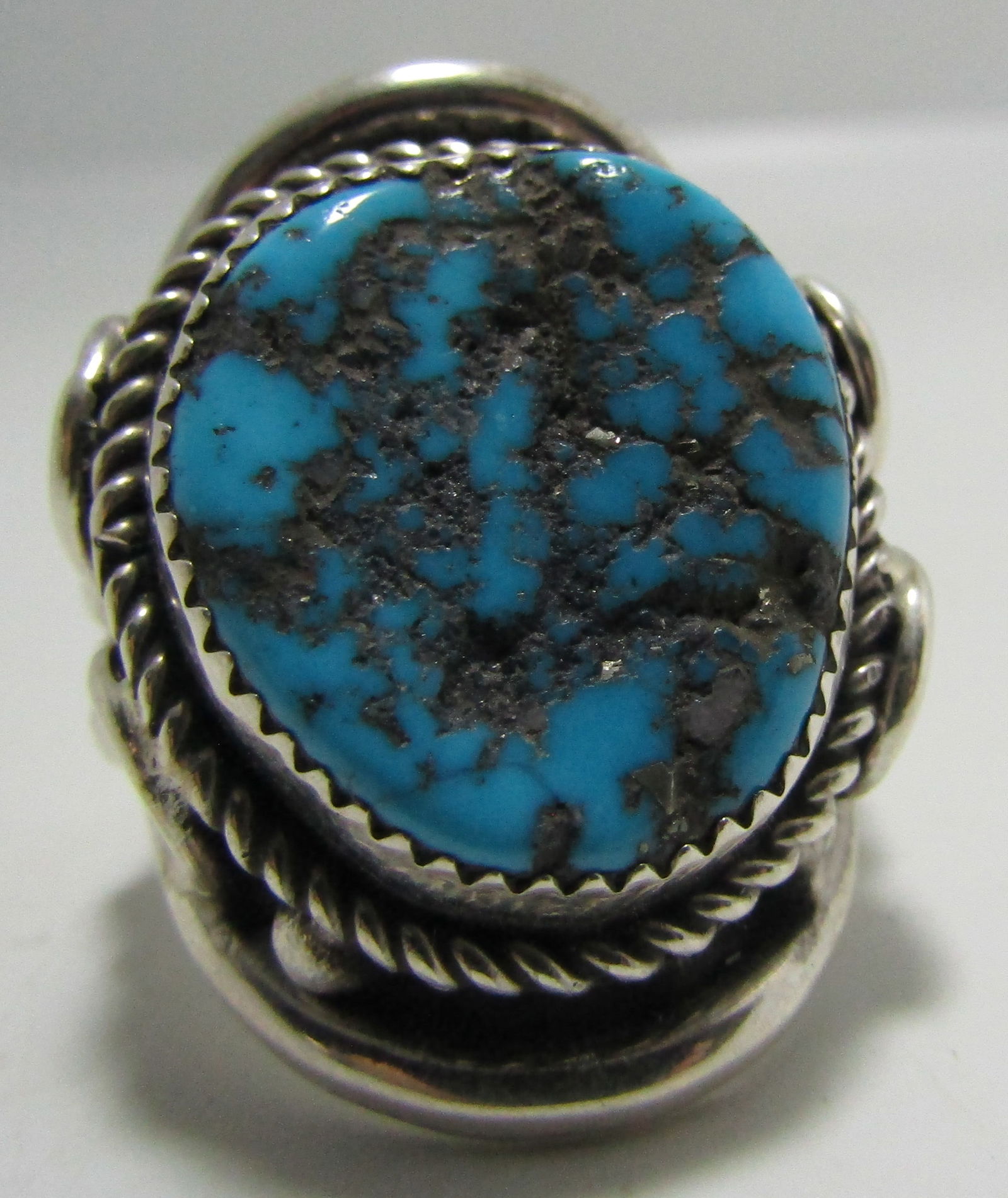 "LMC" TURQUOISE RING STERLING SILVER SIZE 9 (1 of 4)