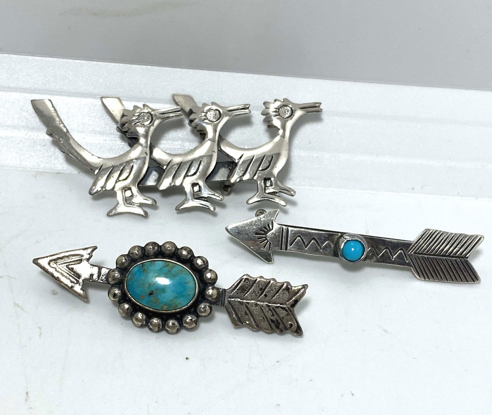 3 STERLING NATIVE AMERICAN PINS BROOCHES ARROW (1 of 4)