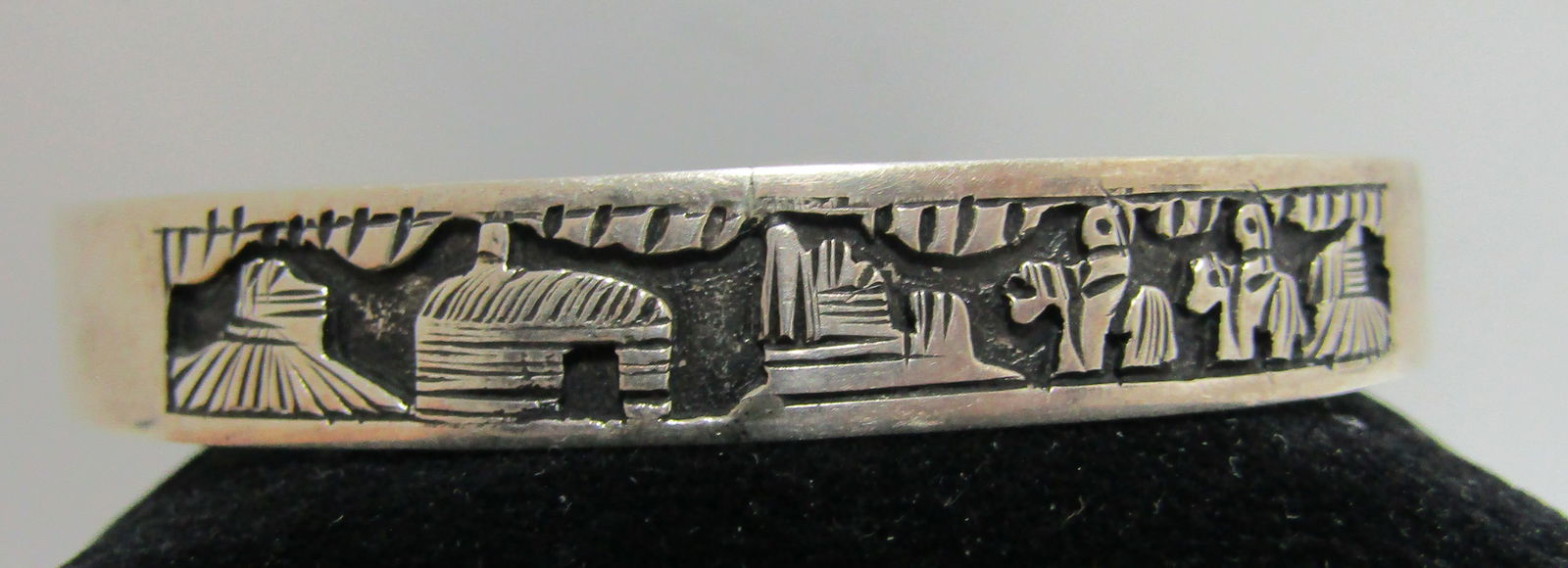 "RMB" STORYTELLER CUFF BRACELET STERLING SILVER (1 of 5)
