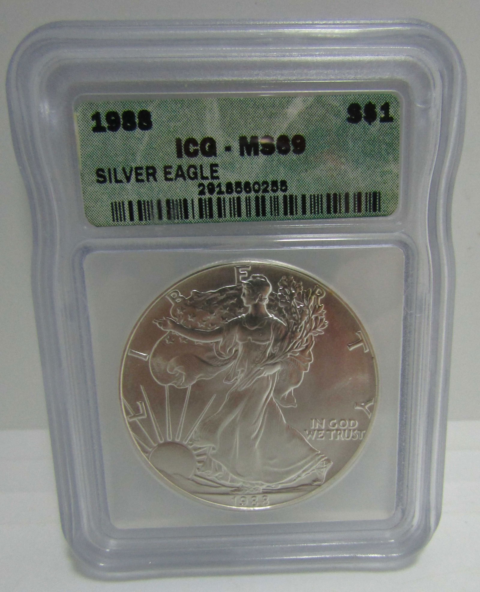 1988 SILVER EAGLE US COIN MS 69 (1 of 2)