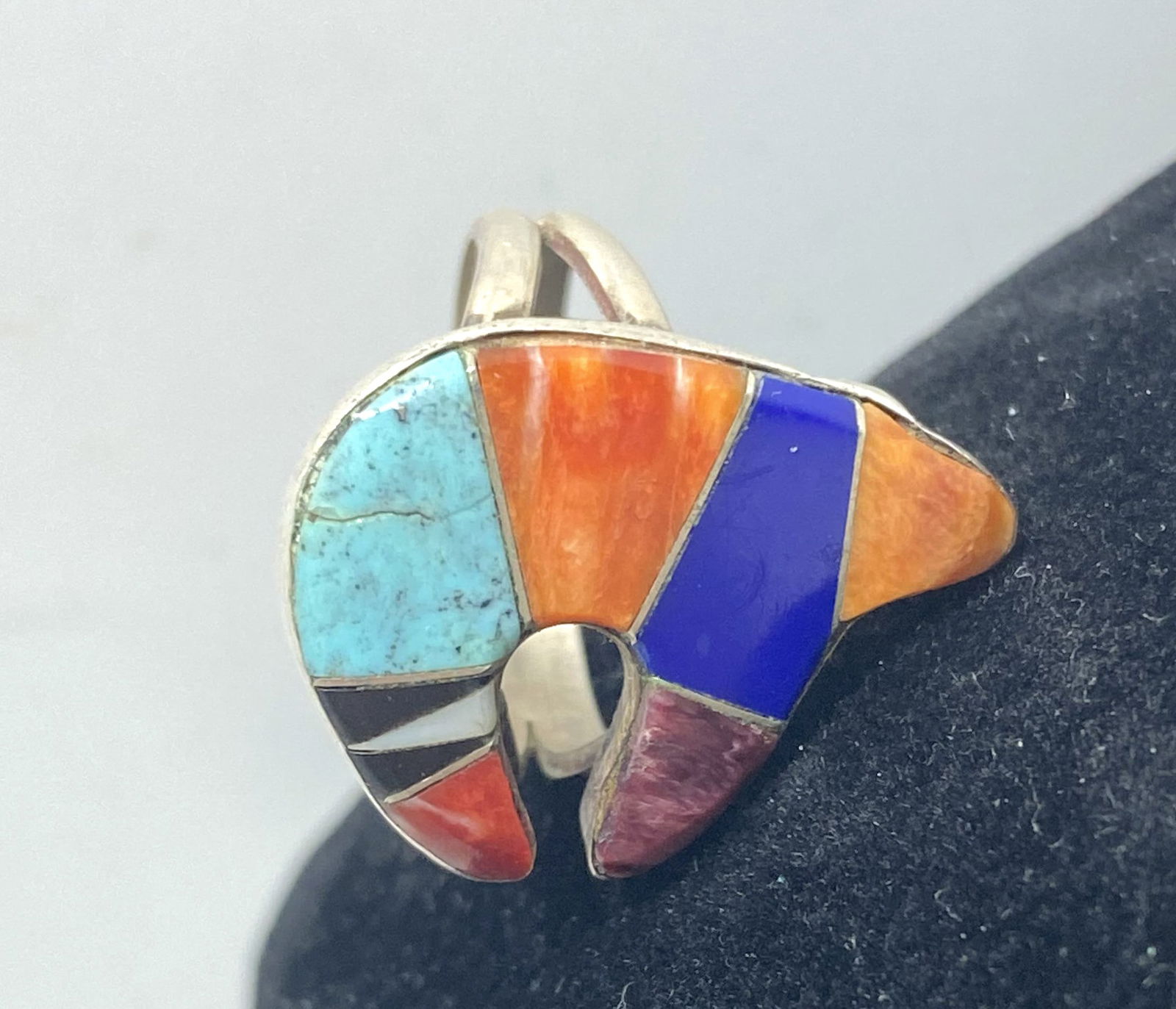 MULTICOLOR INLAID ZUNI STERLING BEAR RING (1 of 3)