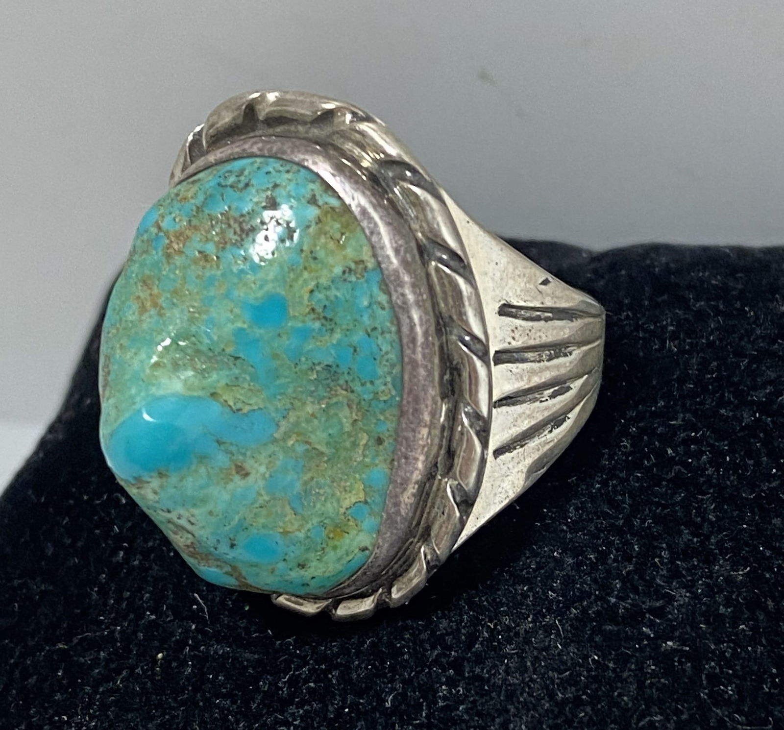 SIZE 10 STERLING CHUNKY 3D TURQUOISE NAVAJO RING (1 of 4)