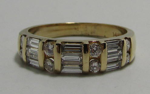 .75CT TW VS DIAMOND WEDDING BAND RING 14K GOLD SZ7: VINTAGE ESTATE GENUINE 14K YELLOW GOLD WITH 9 BAGUETTE & 8 ROUND VS2, G COLOR NATURAL DIAMONDS. SIZE 7. WEIGHS 3.3 GRAMS. EXCELLENT USED CONDITION. USA SHIPPING $5.