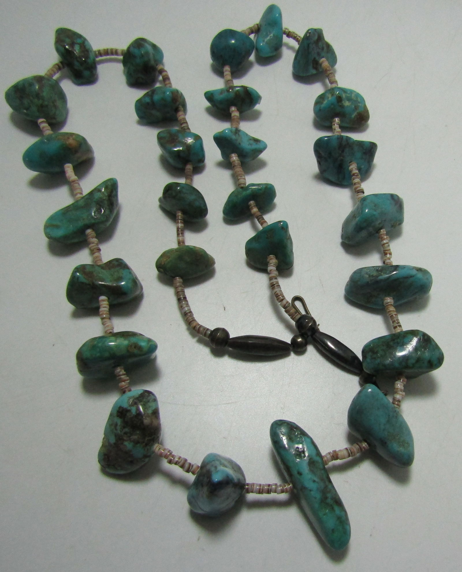 30" TURQUOISE 36MM NUGGET NECKLACE HEISHI BEAD (1 of 3)