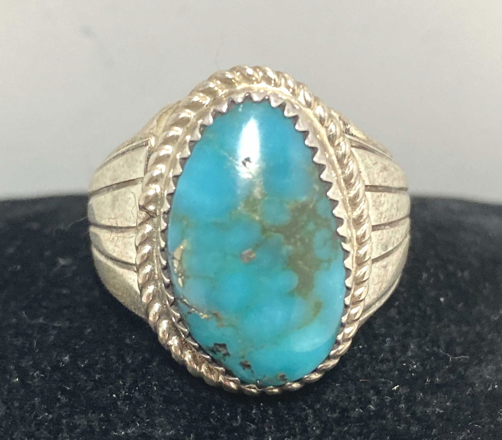 STERLING HERBERT TSOSIE NAVAJO TURQUOISE RING (1 of 4)