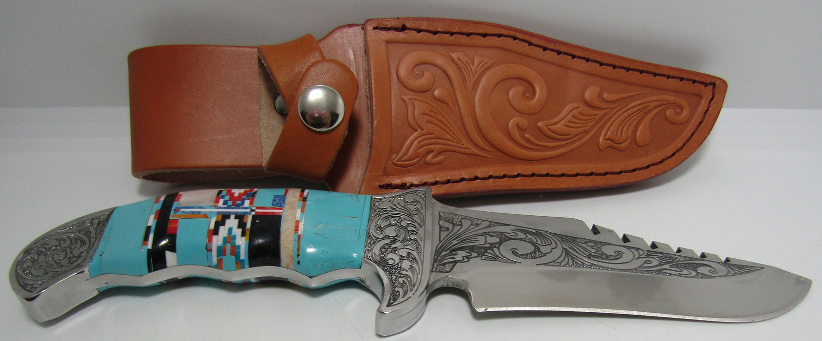 TURQUOISE INLAY AND ETCHED BOWIE KNIFE (1 of 3)