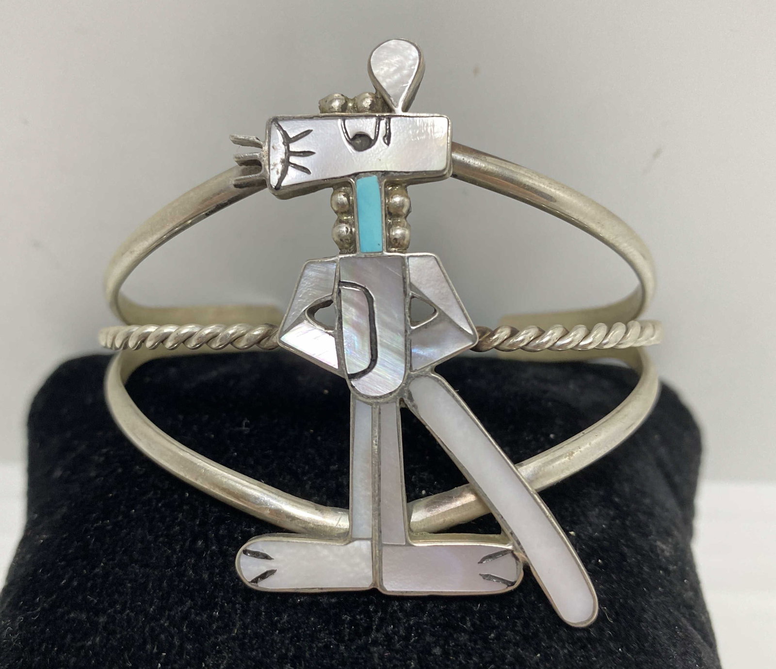 ERNEST ZUNI PINK PANTHER TOON STERLING BRACELET (1 of 7)