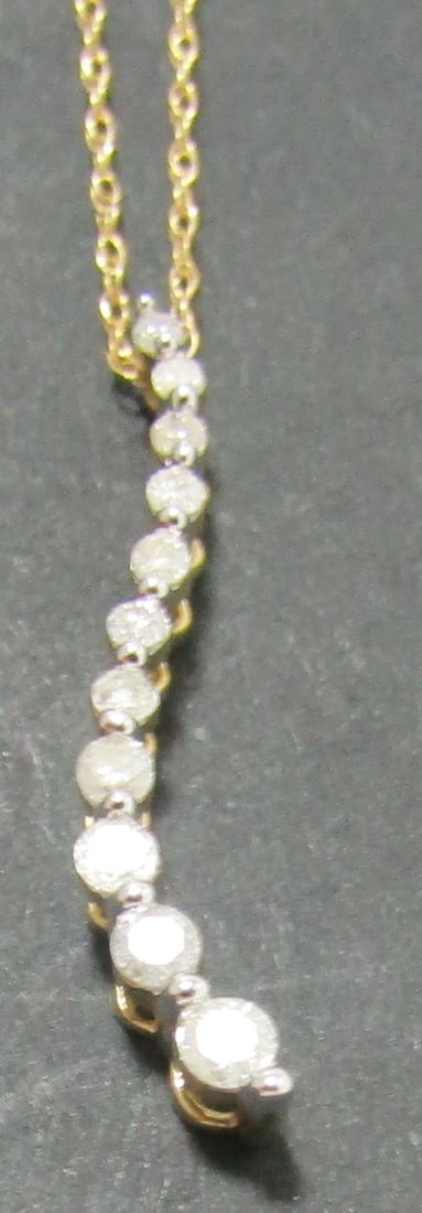 10K GOLD 11 DIAMOND PENDANT 18" NECKLACE (1 of 5)