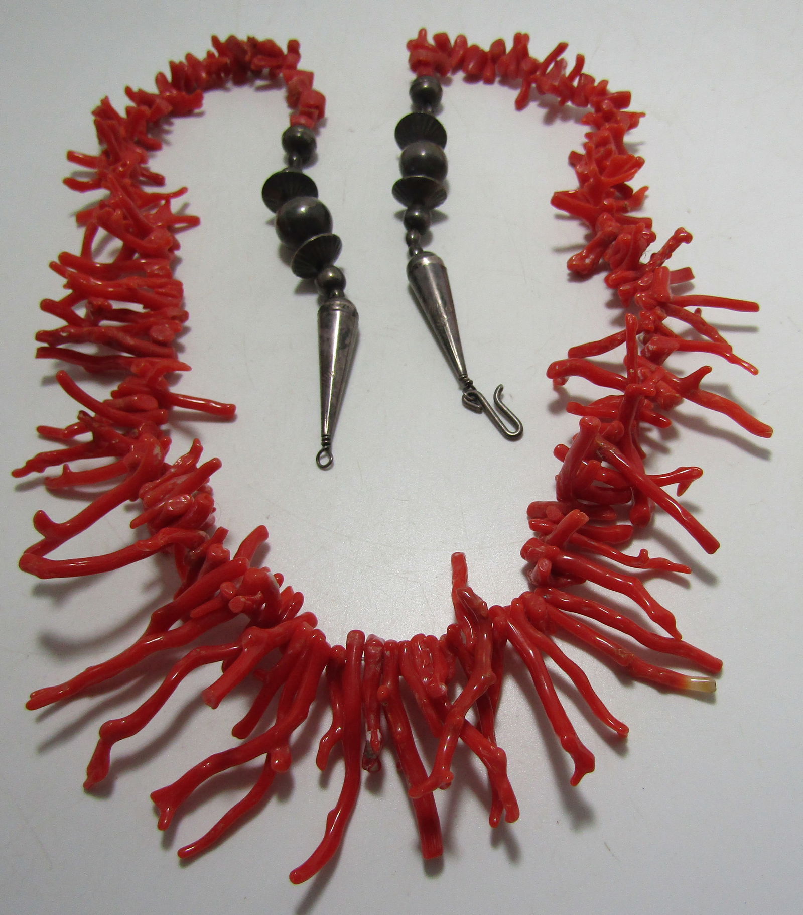 26" BRANCH CORAL & STERLING SILVER BEAD NECKLACE (1 of 2)