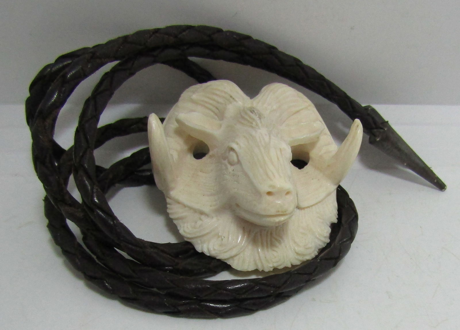 CARVED BIG HORN BOLO TIE NECKLACE STERLING IVORY (1 of 6)