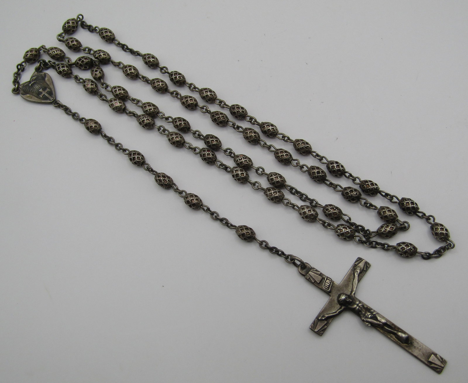ROSARY STERLING SILVER BEAD 25" NECKLACE: VINTAGE ESTATE MARKED "STERLING" ROSARY. MEASURES 25 INCHES PLUS 6 1/2 INCH DROP. WEIGHS 25.7 GRAMS. EXCELLENT USED CONDITION. USA SHIPPING $5. NO INTERNATIONAL SHIPPING.